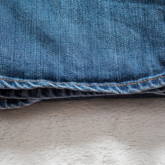 Abercrombie and Fitch Medium Wash Jeans 25W - Picture 5 of 5